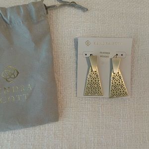 Kendra Scott earrings (gold)